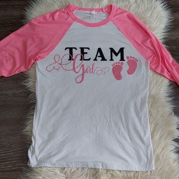 Team Girl baseball tee Size Medium PRICE FIRM 💥 - Picture 9 of 9